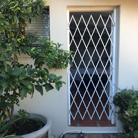 Just A Bed Apartamento Stellenbosch Exterior foto